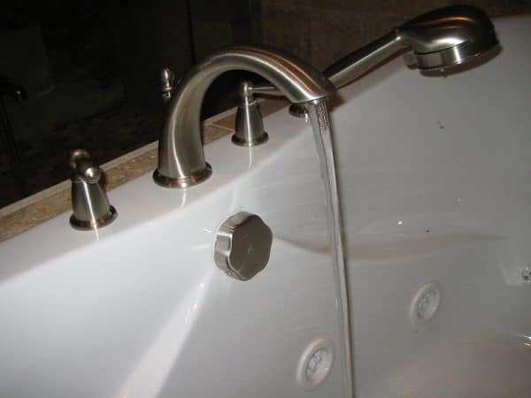 How to Replace a Bathtub Faucet with Filter Shower Head